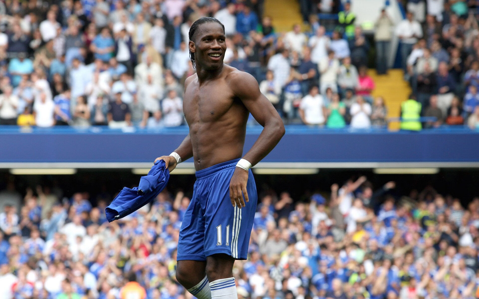 从苦难中崛起：佛罗伦萨三次十轮不胜的背后与未来希望